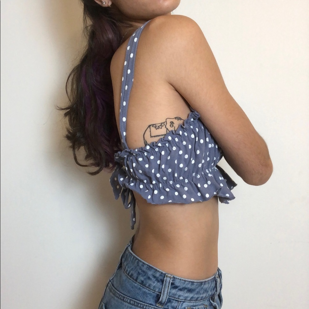 Urban Outfitters Blue Ruffled Crop Top NWOT!! - Picture 4 of 6